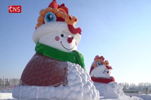 Ice sculptures and snowmen amaze in Harbin