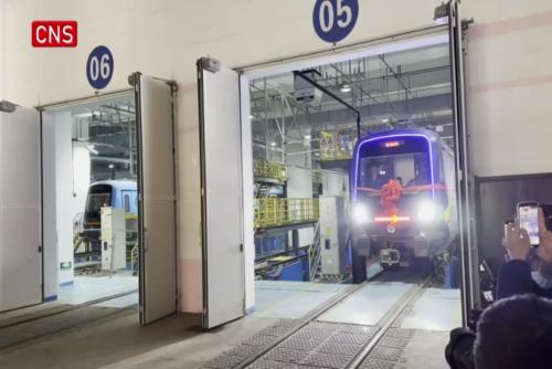 World's first carbon fiber metro train begins service in China's Qingdao