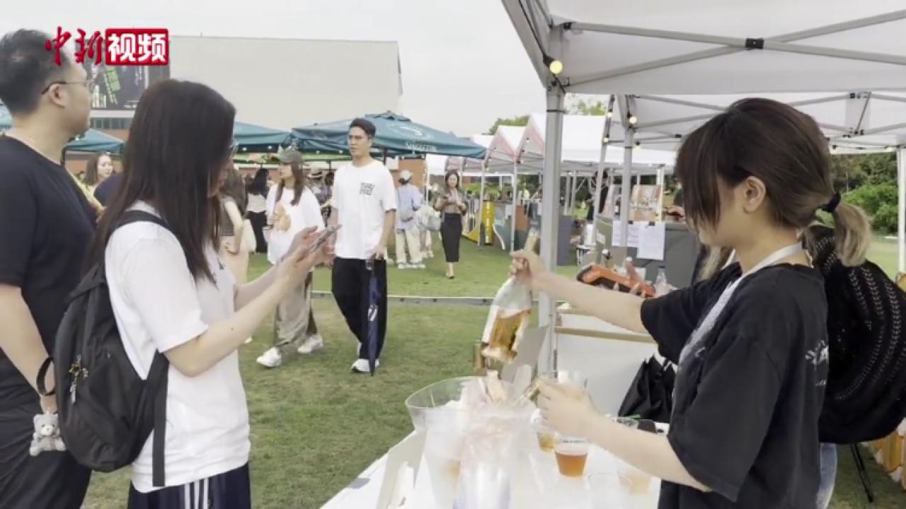 “五一”黄金周首日 香港举办缤纷活动迎游客促消费