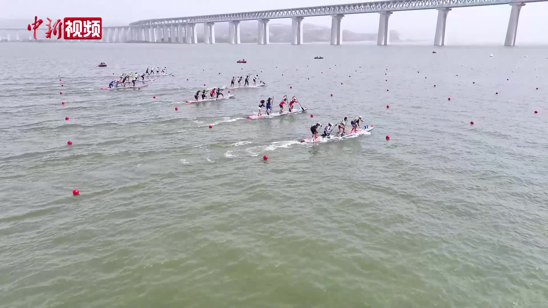 600多名槳板選手黃河競逐