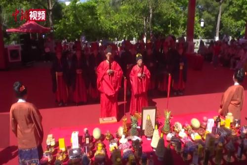 兩岸民眾共祭民族英雄鄭成功