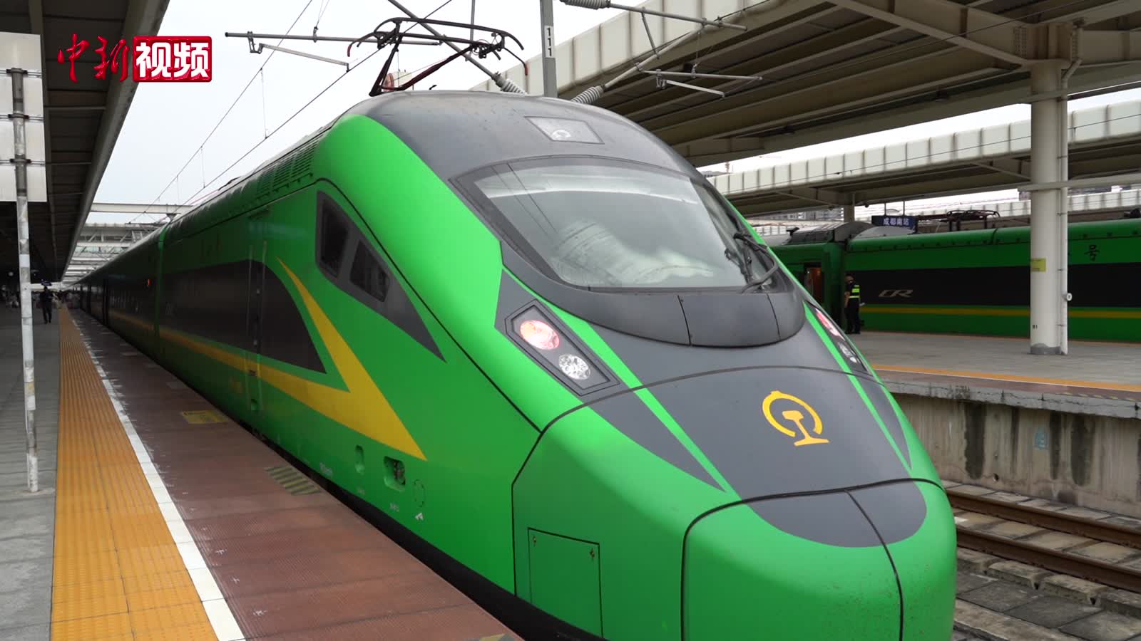 四川成都首開(kāi)至中老邊境磨憨動(dòng)車組列車