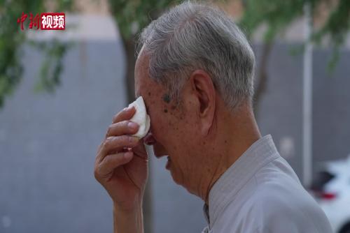 九旬抗战老兵返乡记：“我会永远记得，这是我出生的地方”