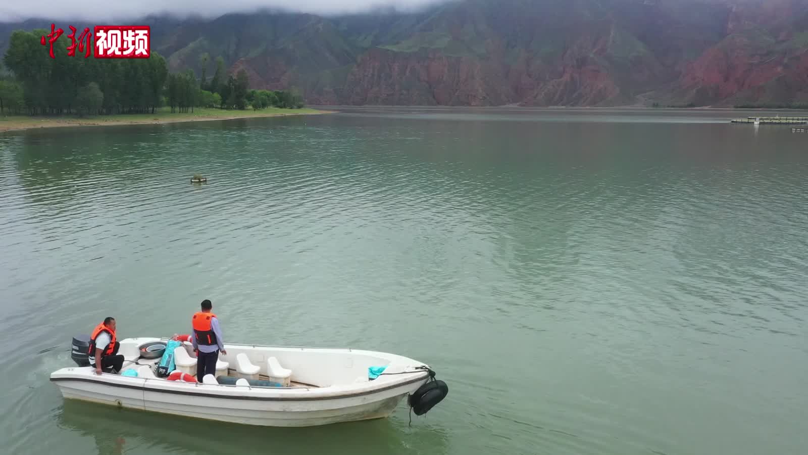 青海化隆：发展黄河冷水鱼产业 助力乡村振兴