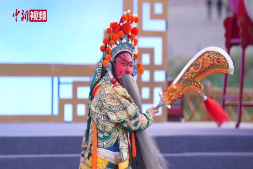 新疆：十三種戲曲在帕米爾高原上演“梨園爭霸”
