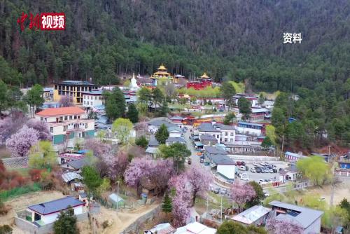 在西藏林芝房車營(yíng)地遇見旅途中的“另一種生活”