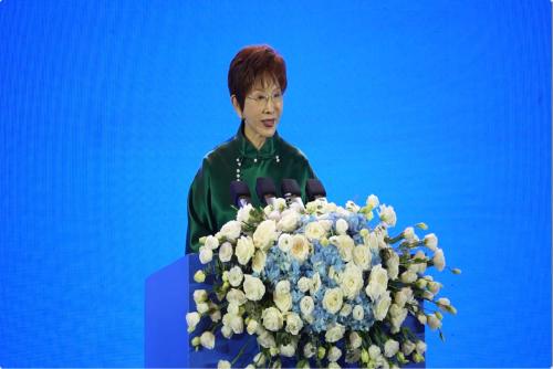 中国国民党前主席洪秀柱：只要心在一起，两岸同胞就能跨越任何距离