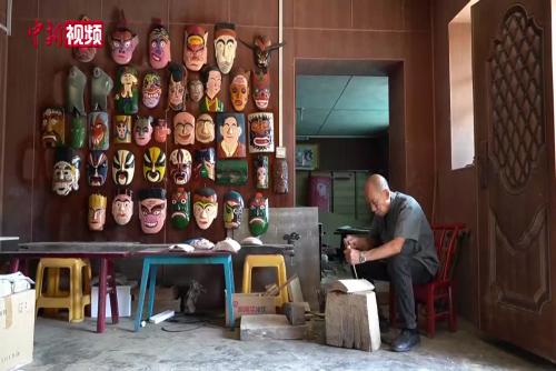 湖北鹤峰傩面匠人：让千年傩戏“活”在脸上