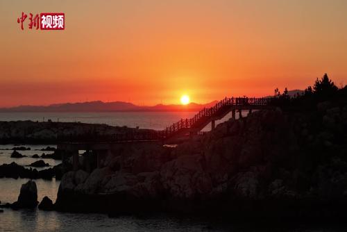 山東煙臺(tái)：邂逅養(yǎng)馬島日出 北緯37度的浪漫