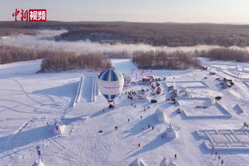 黑龙江逊克“冰花”绽放 雾凇奇观引游客纷至沓来