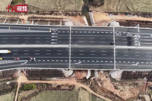 江西樟树至吉安高速全线八车道基本建成贯通