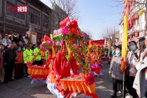 跨越海峽來“趕會(huì)”！臺(tái)胞：有一種很熟悉的過年氣氛