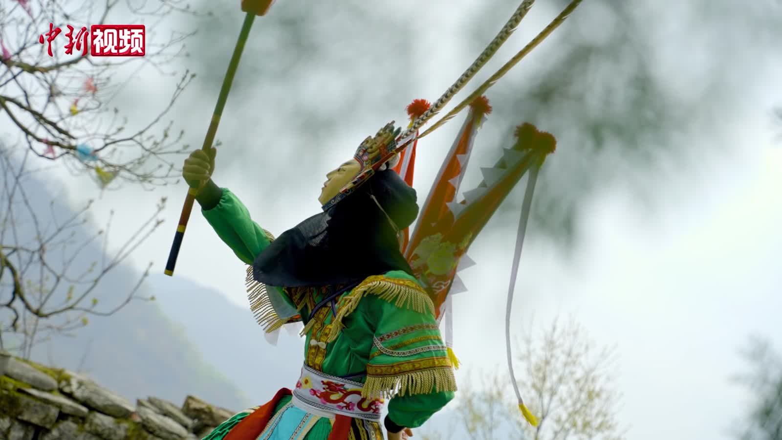 “00后”传承人周顺：让六百年安顺地戏“潮”起来