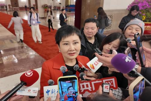 张凯丽 ：短剧不可以糊弄 观众的眼睛是雪亮的