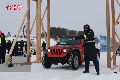 “神州北極”漠河：三月雪未融 百余賽車界江冰面飛馳競技