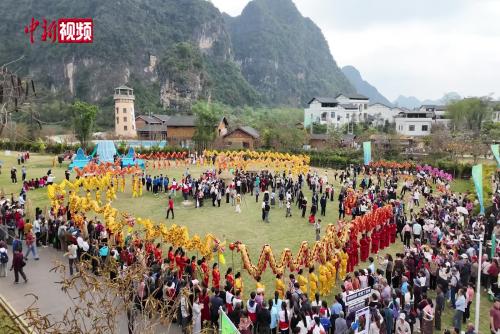 广西龙州在中越边关举办“春龙节”活动