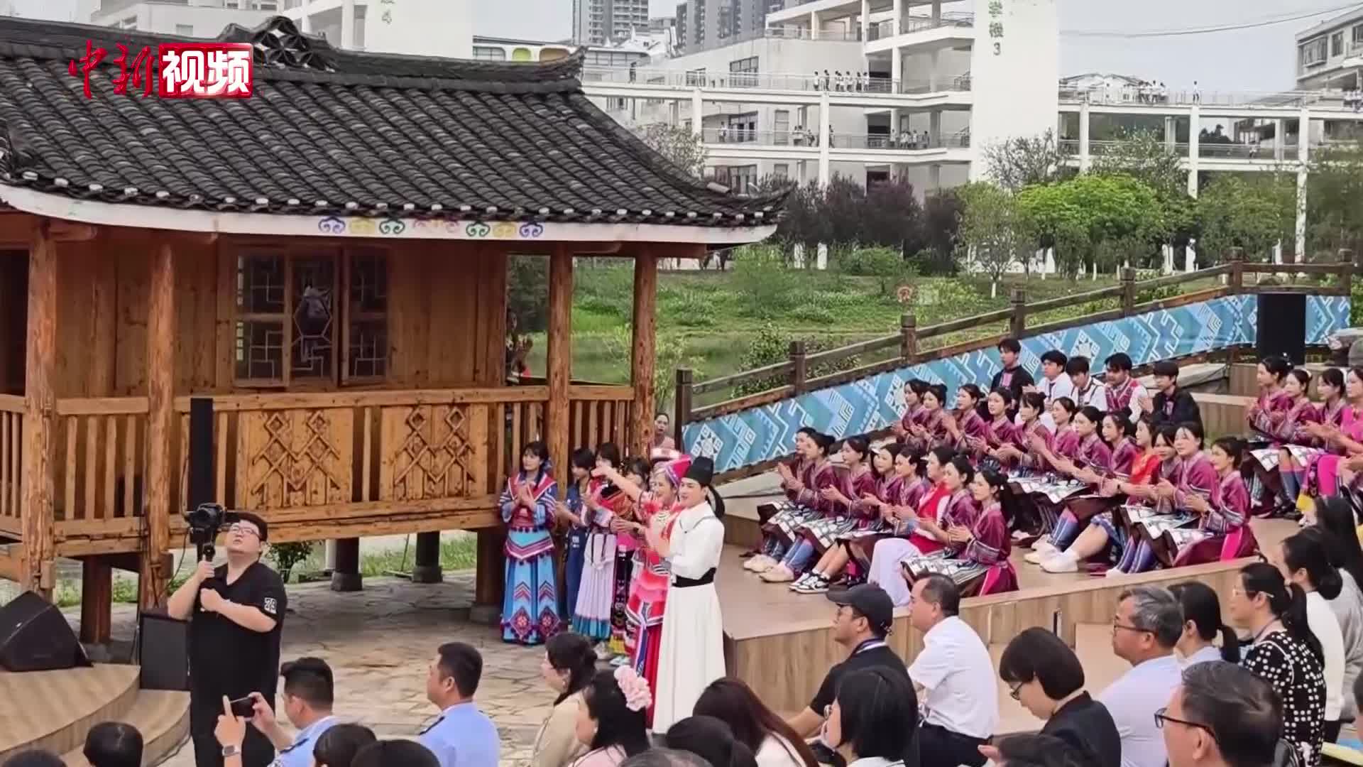廣西職校課堂變“非遺秀場” 外籍師生沉浸式體驗“三月三”