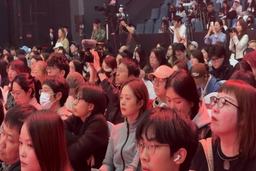 戴锦华：好的文学作品能用语言艺术召唤现实世界