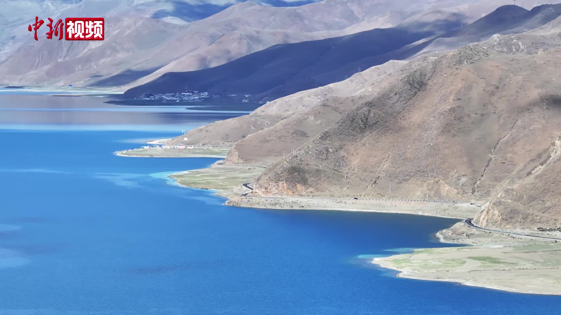 西藏羊卓雍错：夏日限定高原盛景
