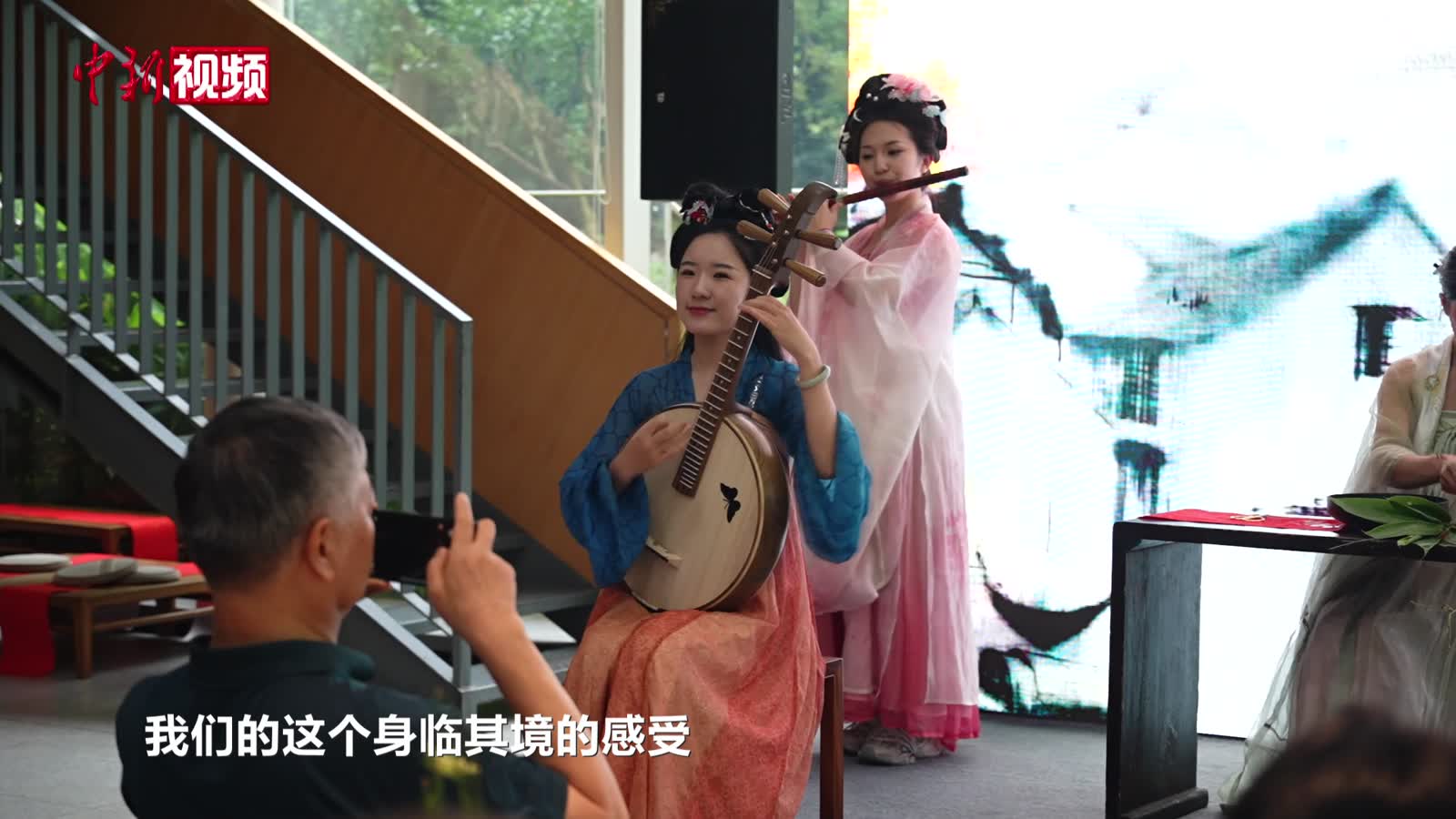 多国留学生在合肥沉浸式解锁中式雅致美学
