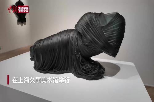 沪上双展齐放：明清颜色釉瓷器邂逅威尼斯当代玻璃艺术