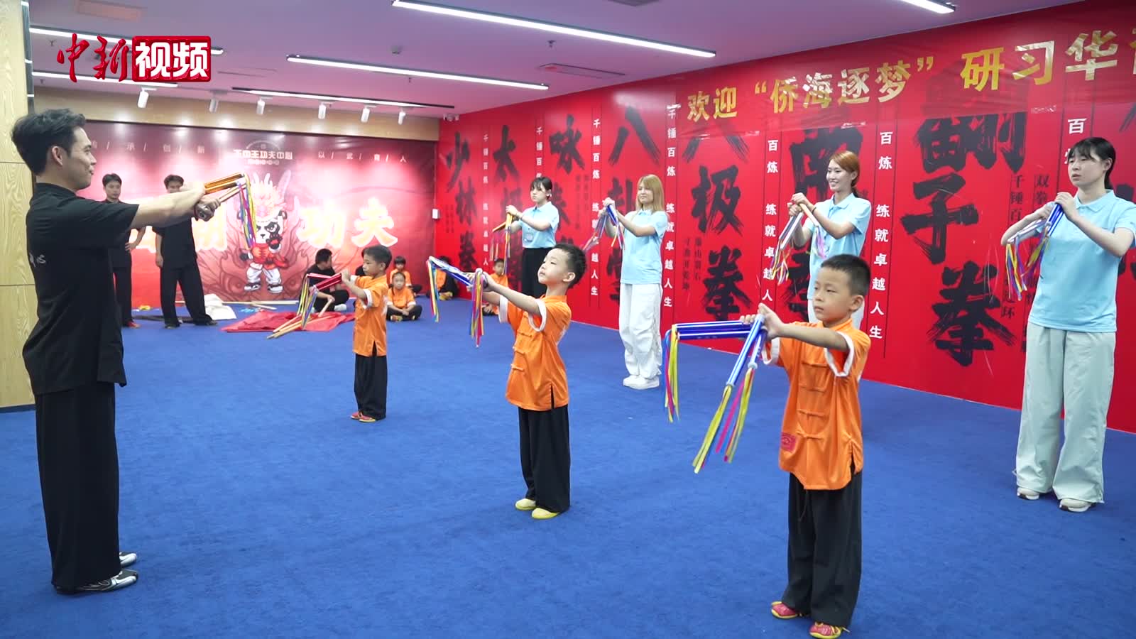 华裔大学生海口习武：学完直接“种草”武侠片