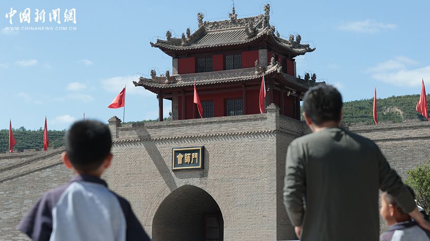 甘肃会宁：会师塔下，触摸滚烫长征记忆